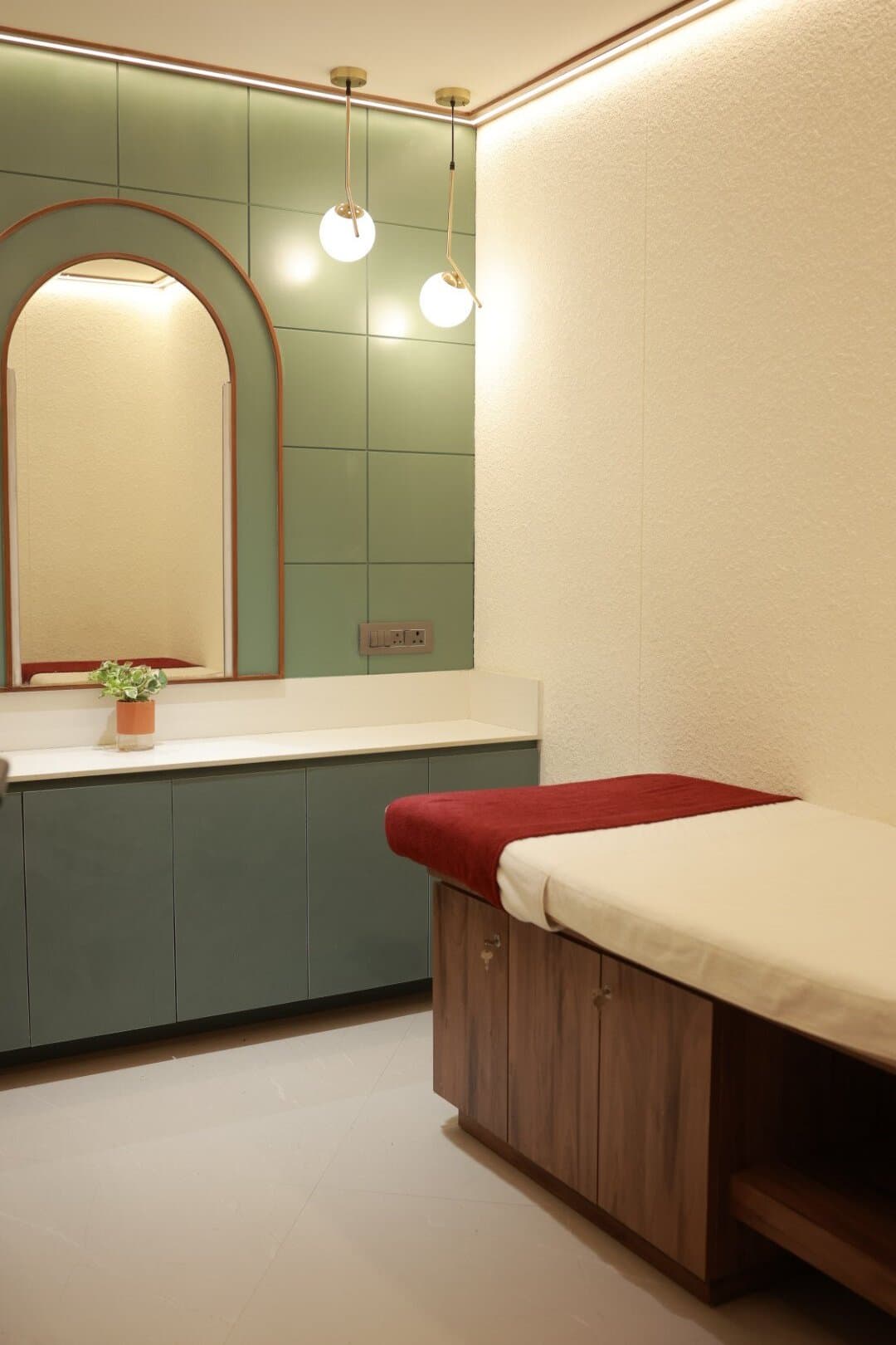 Page 3 Luxury Salon Madurai interior design and styling stations